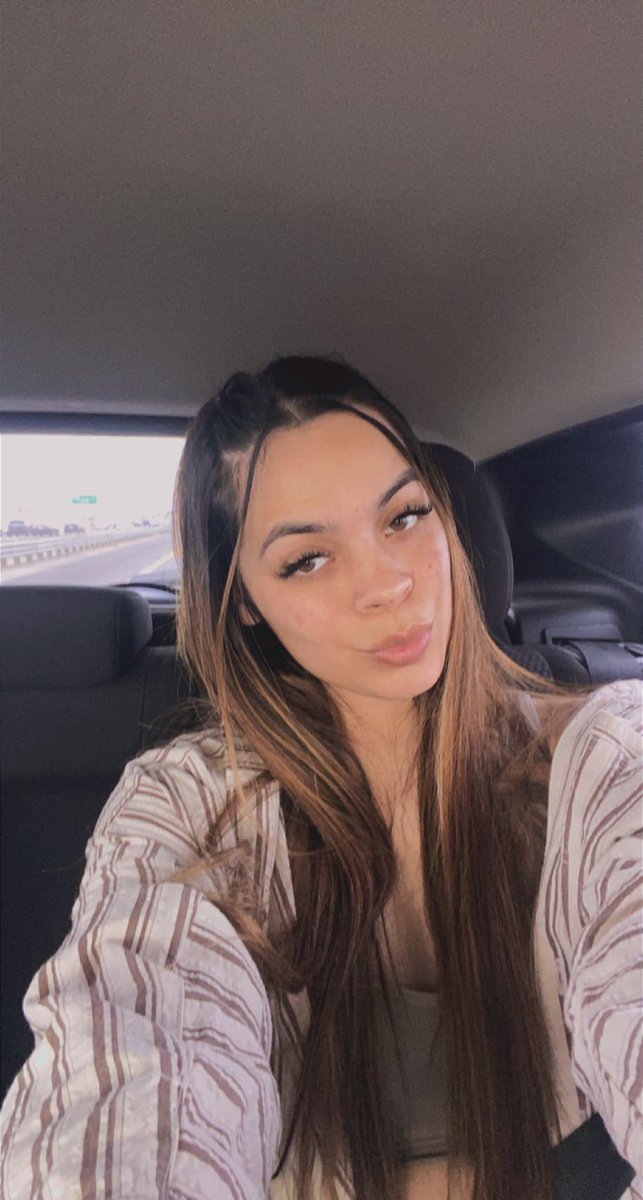 xoaloura's tweet photo. hi twitter, do y’all remember me 🫶🏼 https://t.co/AENY9hnOMY