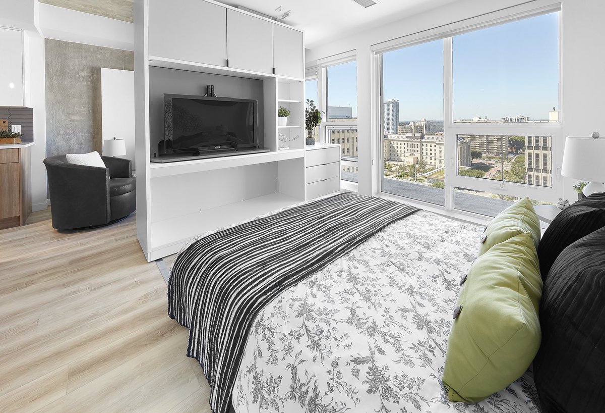 liveaugustana's tweet photo. Did you know..

Air Conditioning is available in select suites – please speak to the leasing team to inquire! ☀️ 

📧: rent@liveaugustana.ca
⁣
#yeglife #edmontonlife #edmontonhomes #yeghomes #yegdt #edmontondowntown #yegnewaptforrent #yegdowntown #liveaugustana #yeggers https://t.co/VVM1oS4BIc