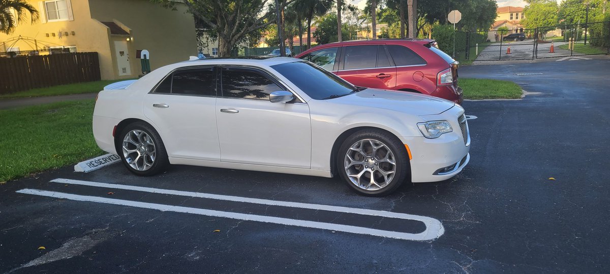 mcliff35's tweet photo. Looking good
#chrysler #chrysler300 #mopar #hemi https://t.co/5G0a1jKgUC