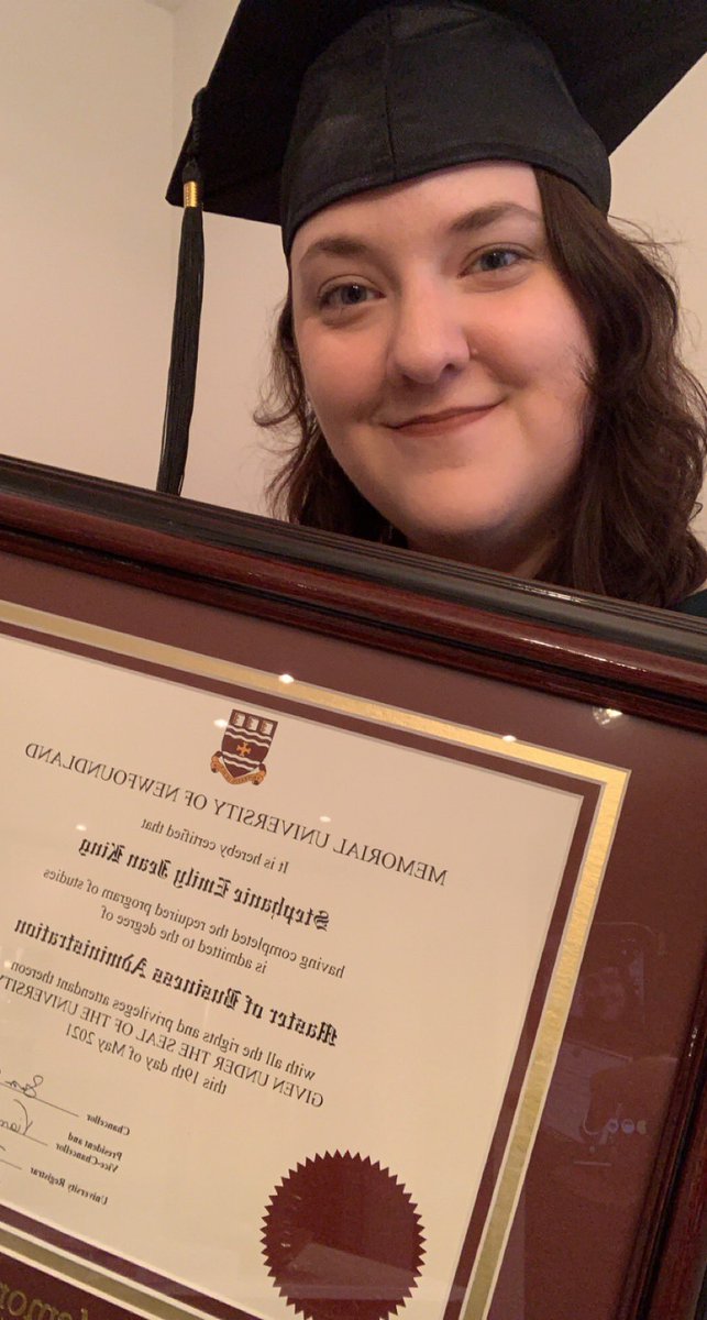itsStephKing's tweet image. Better late than never! 👩🏻‍🎓🤎 #mungrad #classof2021 #MBA