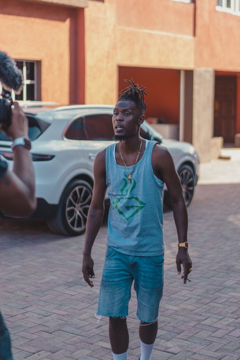 giovannirimz4x4's tweet photo. Every move we mek, movie mek 🎥
@12gutz21 @JediMovements @oneJAHnre

https://t.co/L0ePmNllGw

#JediMovements #oneJAHnre https://t.co/NgRc2nFCdW