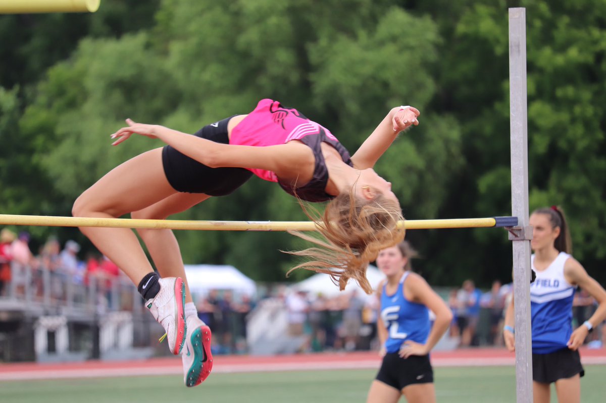 Congrats to junior Audrey Kirkutis on her season that ended with 2nd at New England and 9th at NBNO championships with her Conard HJ record leaps of of 5’7” 👏👏 <a href="/CHSWHAthletics/">Conard Athletics</a> <a href="/weha/">Wendy Hamilton</a>