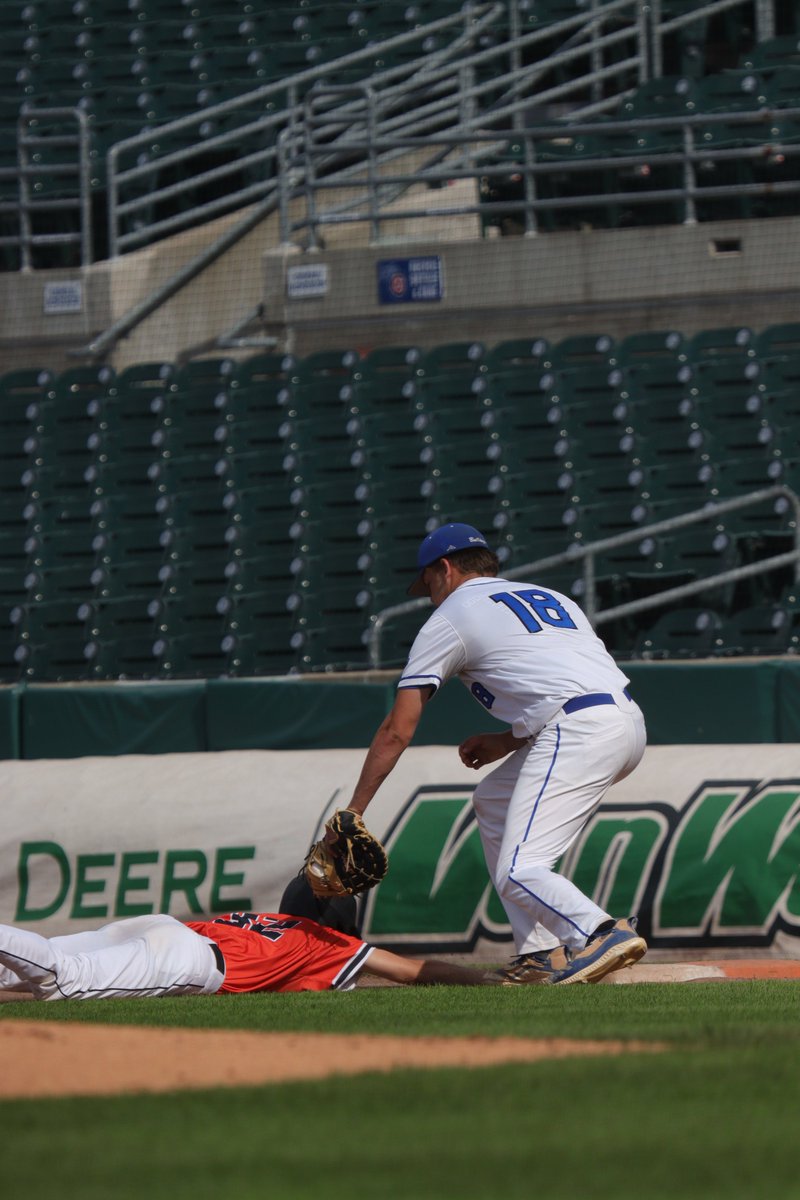 iahsbb's tweet image. Ogden scores 3 runs in the bottom of the 6th inning to defeat Madrid 3-0 in the final game of today’s triple-header at Principal Park 
4 games tomorrow 
📸 Sabina Clutter | TRHS
