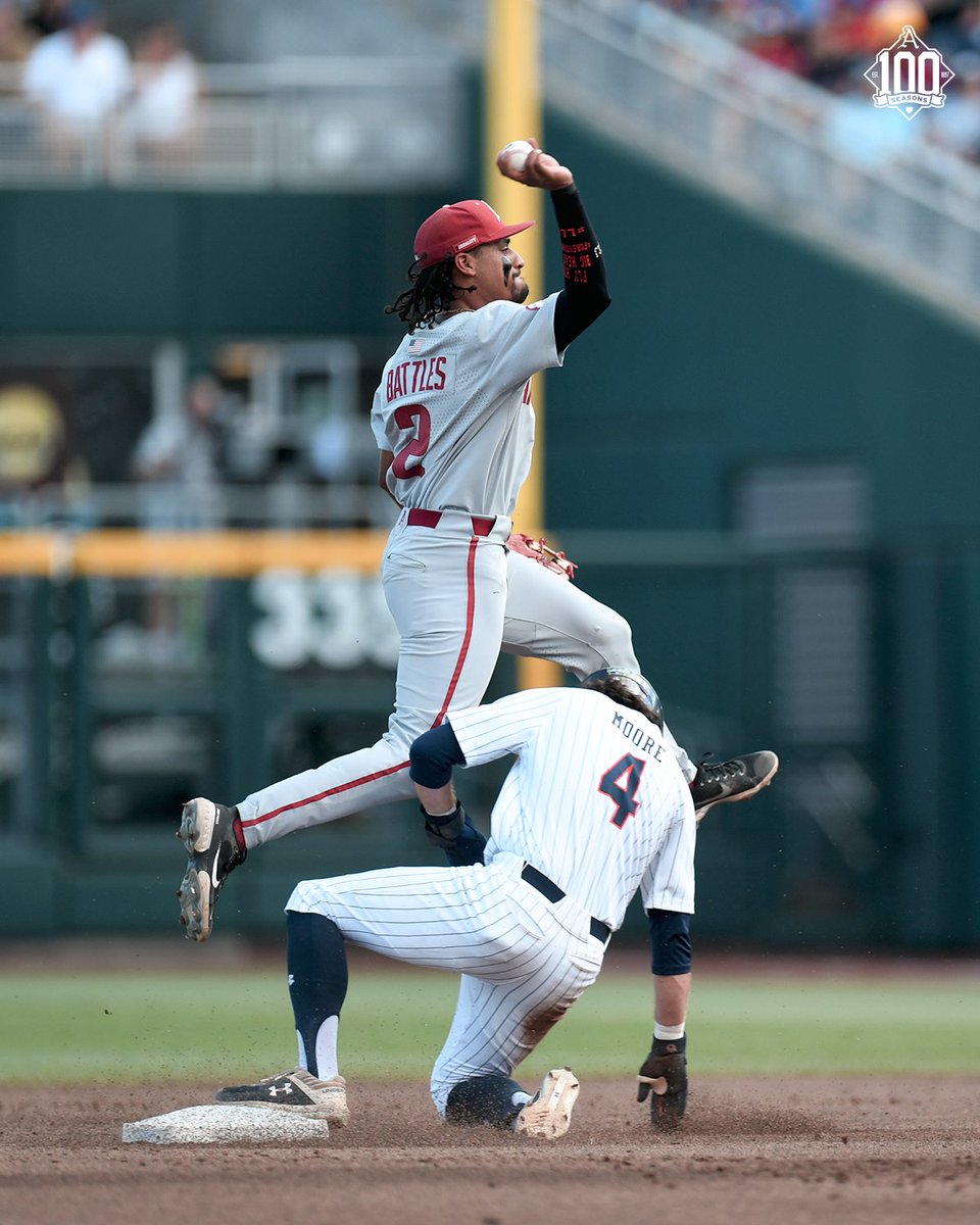 RazorbackBSB's tweet photo. Air Jalen https://t.co/573oRE5pqV