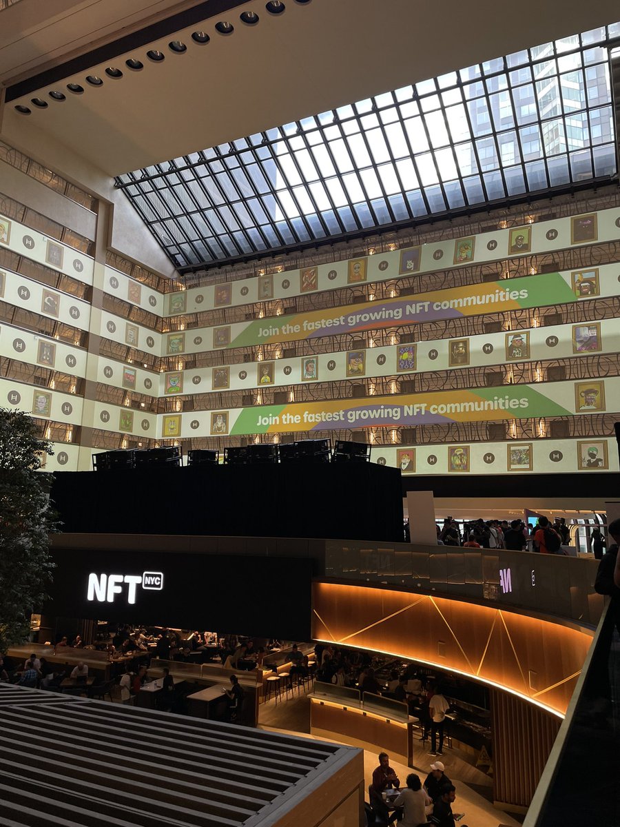 jihyukchang's tweet photo. 2/ Parties, networkings, meetings and waiting on lines 🤣 #nftnyc https://t.co/OC6bGzP9km