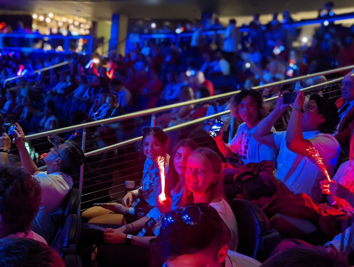 DHSBusinessMarketing tweet media