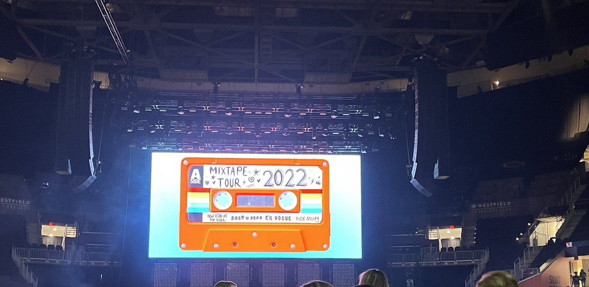 JenClark11's tweet photo. NKOTB mixed tape tour 🤣 https://t.co/RvI2R7yJzp