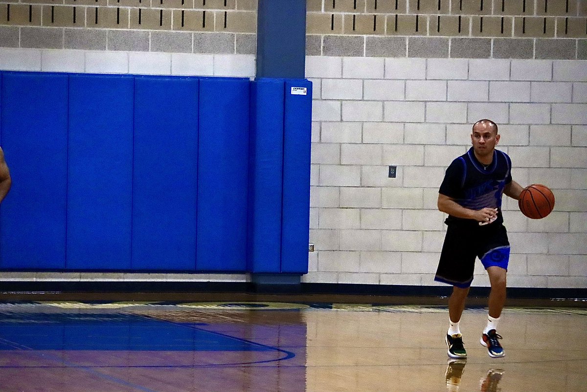 SA_lanierLFC's tweet photo. Basketball alumni tournament part 2 @vokshoops https://t.co/vgwxMXu30R