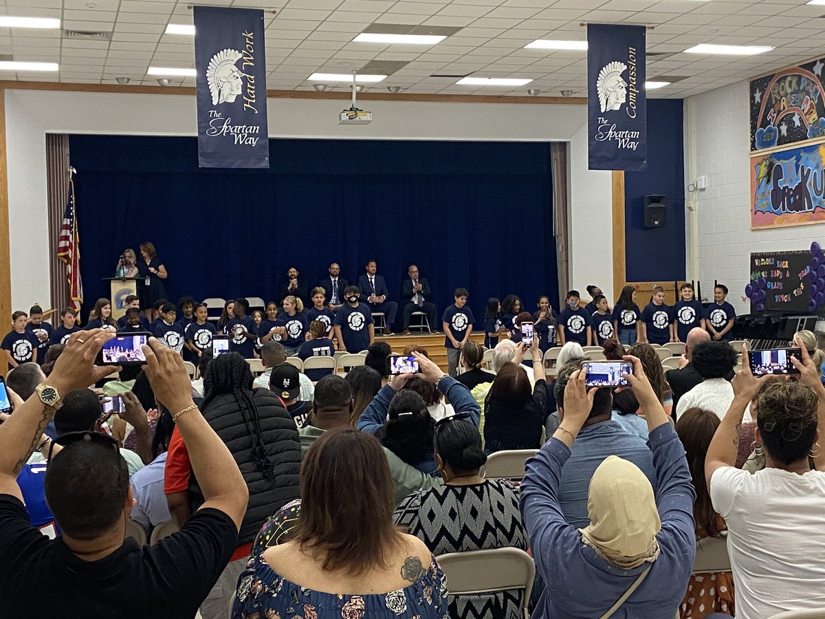 Congratulations <a href="/gcwaltdisney/">GC Walt Disney Elementary School</a> 5th graders 🎉