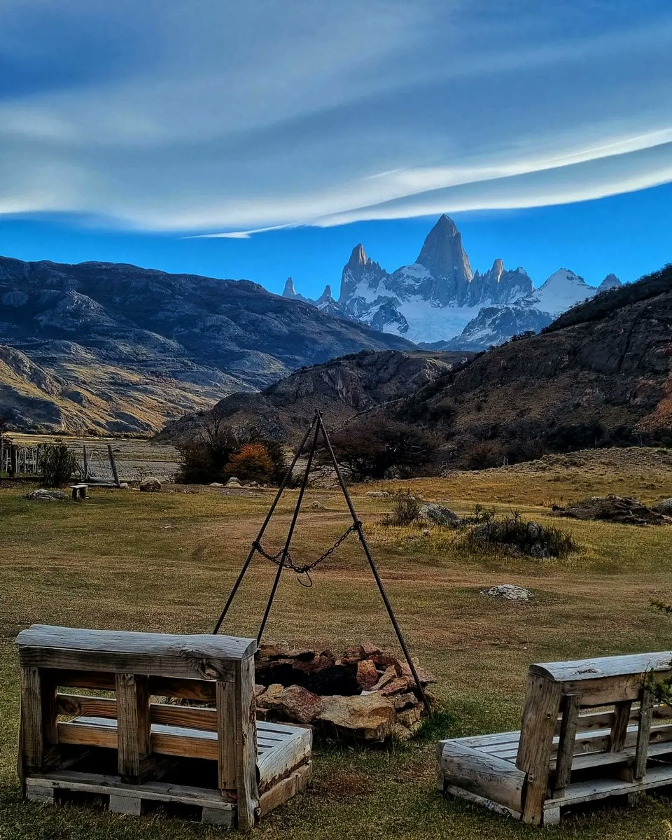 argentinapatago's tweet photo. La perfección existe 🏔️💙
📍 El Chaltén, Santa Cruz.
Foto: @viajera.compulsiva https://t.co/vYFraKdltO