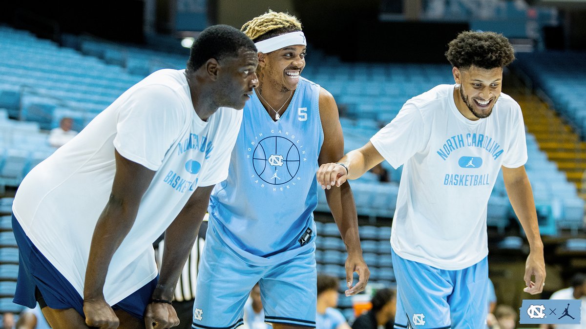 UNC_Basketball's tweet photo. Had the vets back for camp 🙌 https://t.co/4oR6jo4nZr