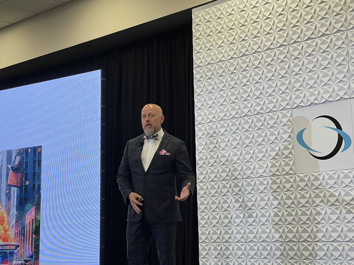 Did you know that there are no ‘human’ and ‘non-human’ identities? All identities are ‘non-human’ ;-) #Identiverse2022 @theidentityBird