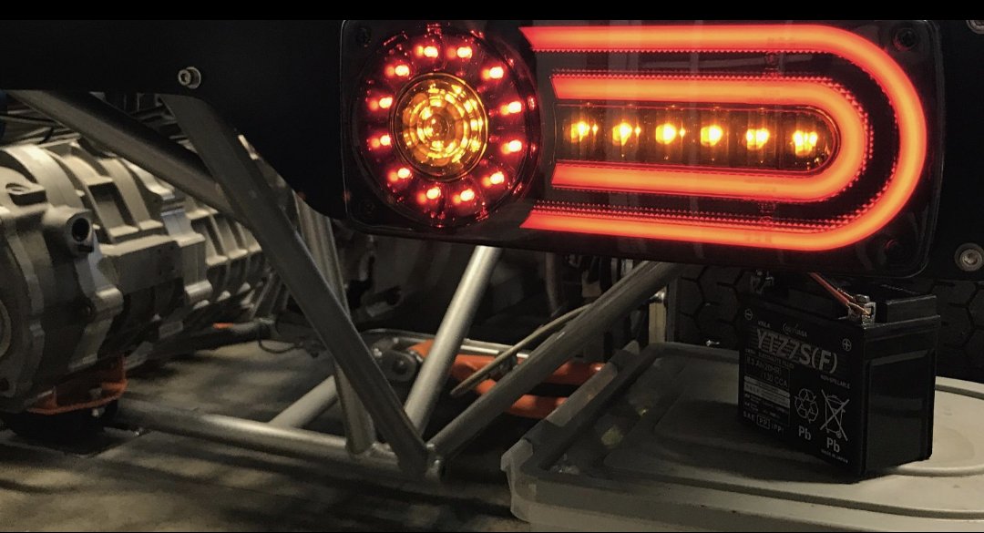 #Porsche #Porsche917
Aftermarket Mercedes G Wagon taillights: