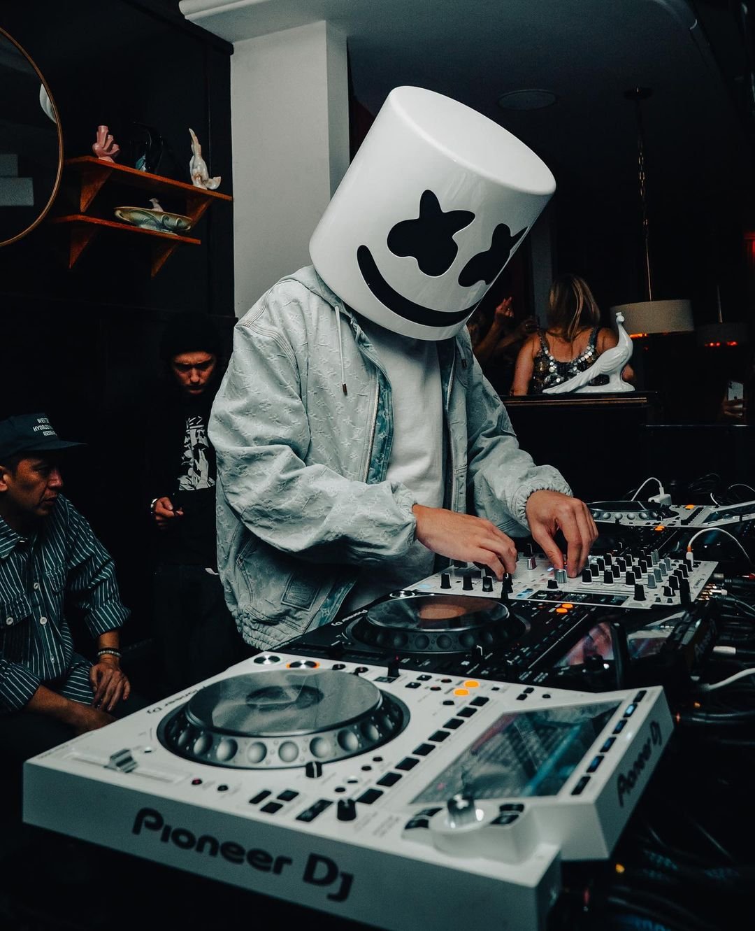 Marshmello Fanpage on Twitter: "The Master https://t.co/YKpleJICH6