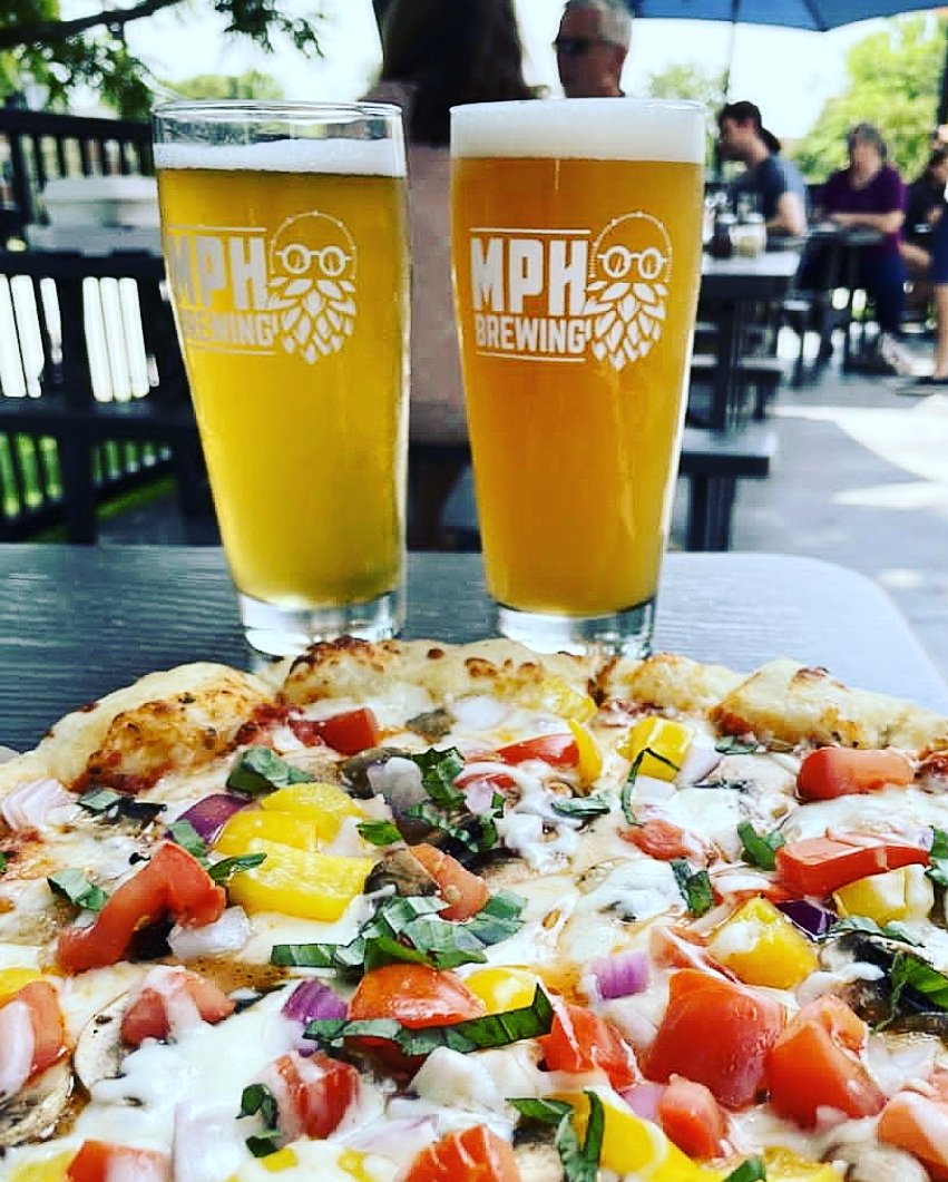 mphbrew's tweet image. She's a 10 .... but she won't drink a hazy IPA with you on Two For Tuesday