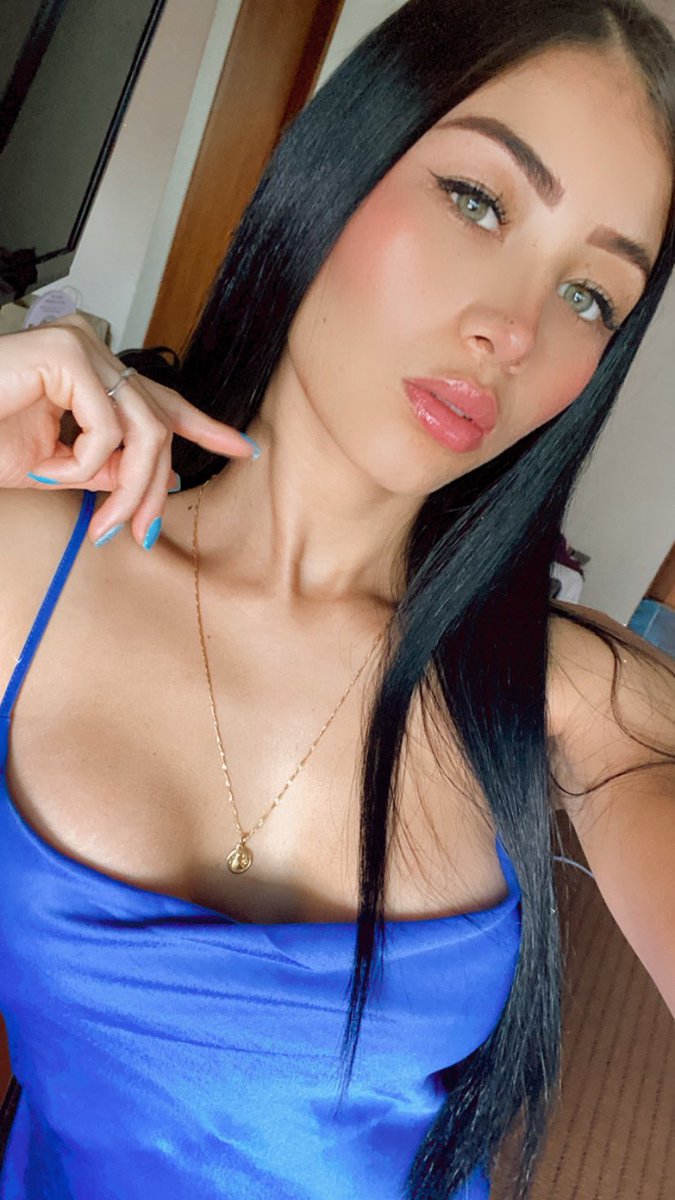 brochethi's tweet photo. Mis bbs, disponible hasta el viernes en CDMX así que aproveche y pide tu cita al https://t.co/NR1ppLKrcT  te espero 😈 https://t.co/KcPnz0xdiv