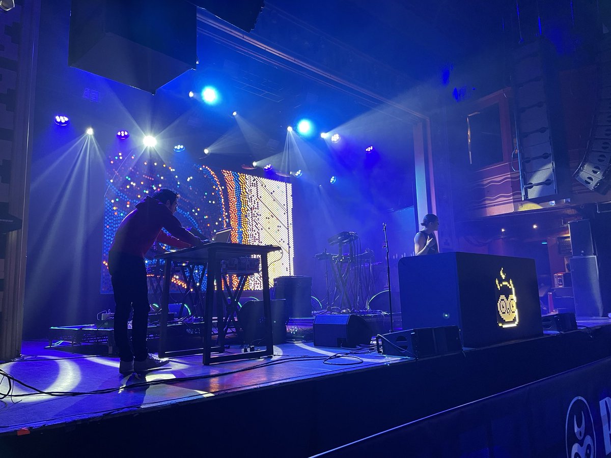 A master at work <a href="/tylerxhobbs/">Tyler Hobbs Studio</a> <a href="/proof_xyz/">PROOF</a> <a href="/moonbirds/">Moonbirds</a>