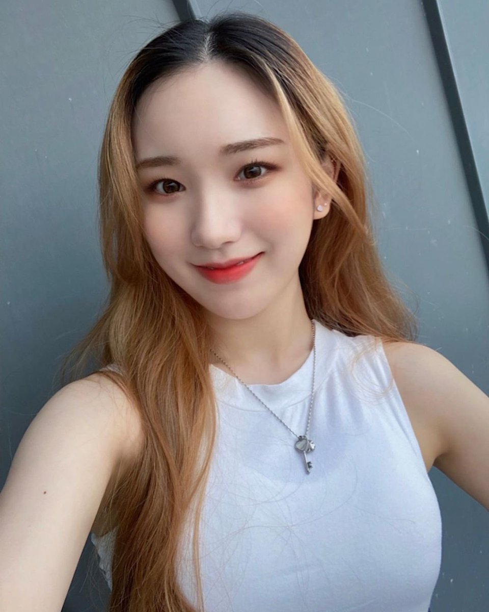 ArabBbcNgg's tweet photo. 🐰﹕220617
تحديث شيون عبر الإنستقرام ♡
• لقد تجاوزنا بالفعل نصف عام 2022...🥲 كيف حالكم يا رفاق ~🤍؟
🔗 https://t.co/U9UQu1Wczp https://t.co/tk6RA1498F
