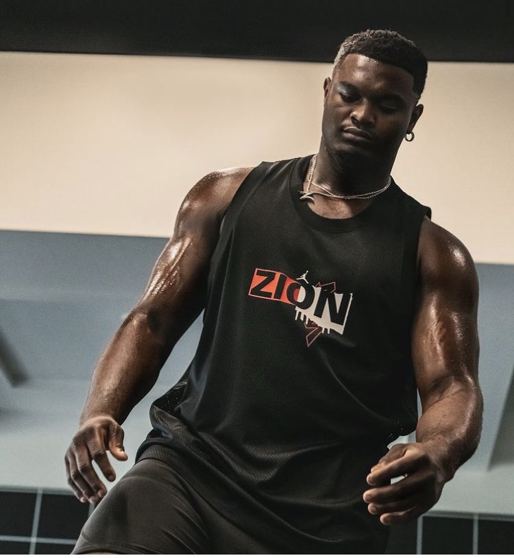 Ballislife's tweet photo. Zion update 💪🏽 https://t.co/6vQh1nyI6O