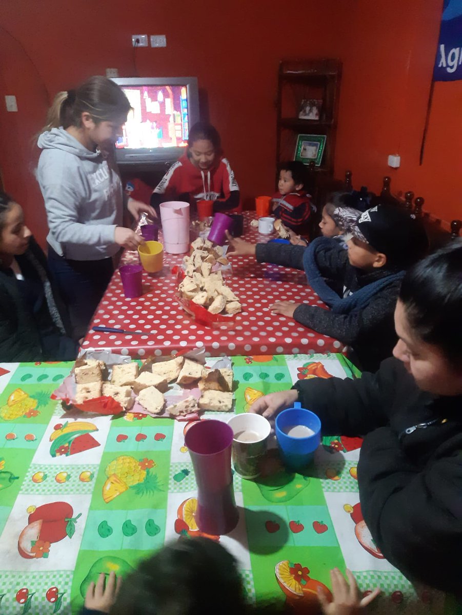 Agrup7Mayo's tweet photo. Act N 152 En B° Diego de Villarroel a pedido de los vecinos, iniciamos el merendero Luz Milagro.
Accionando siempre para quienes más lo necesitan, la Patria es el Otro. ✌️💙.
#A7M #NuncaMenos
@vargas_aignasse
@CaroVargasTuc
@OsvaldoJaldo
@Cristia91815847 https://t.co/JIucvUbNJS
