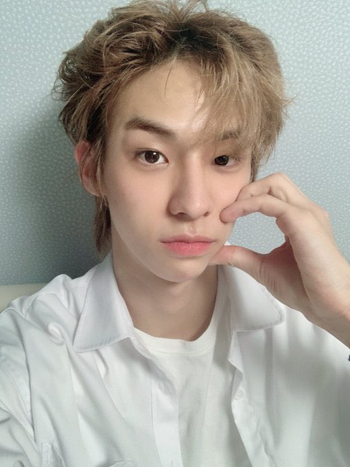 S6NGJWON's tweet photo. hola soy mari !!, me gusta tempest desde que anunciaron a los miembros y mi bias es hwarang <3 me gustaría conocer a mas iEs y hacer una linda comunidad aquí en twt 💙

#iEIntegration https://t.co/Ti5BFyKQd2