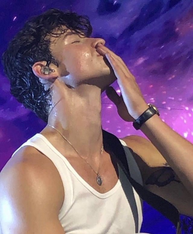 postshawnm's tweet photo. shawn mendes https://t.co/AcH9MHdQWX