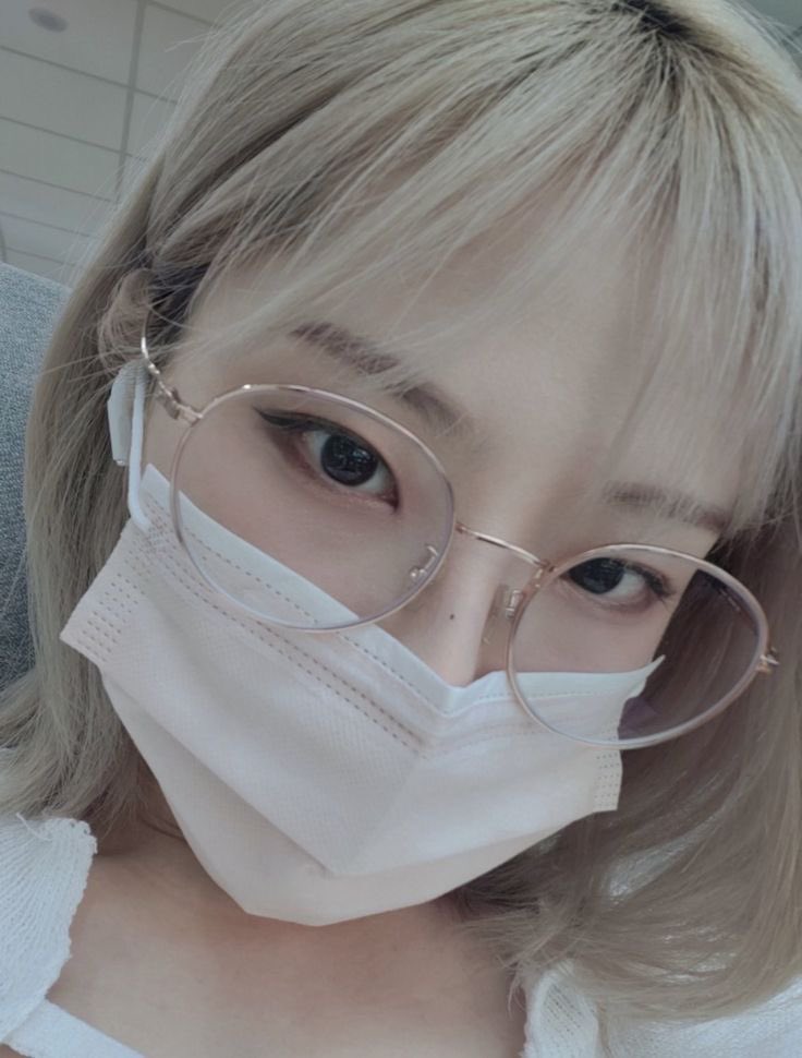 wonseul_thinker's tweet photo. hello! this is a new account dedicated to seventeen’s #wonwoo 🐈‍⬛ and loona’s #haseul 🕊 
likes and retweets are appreciated! https://t.co/dMQLoEguRg
