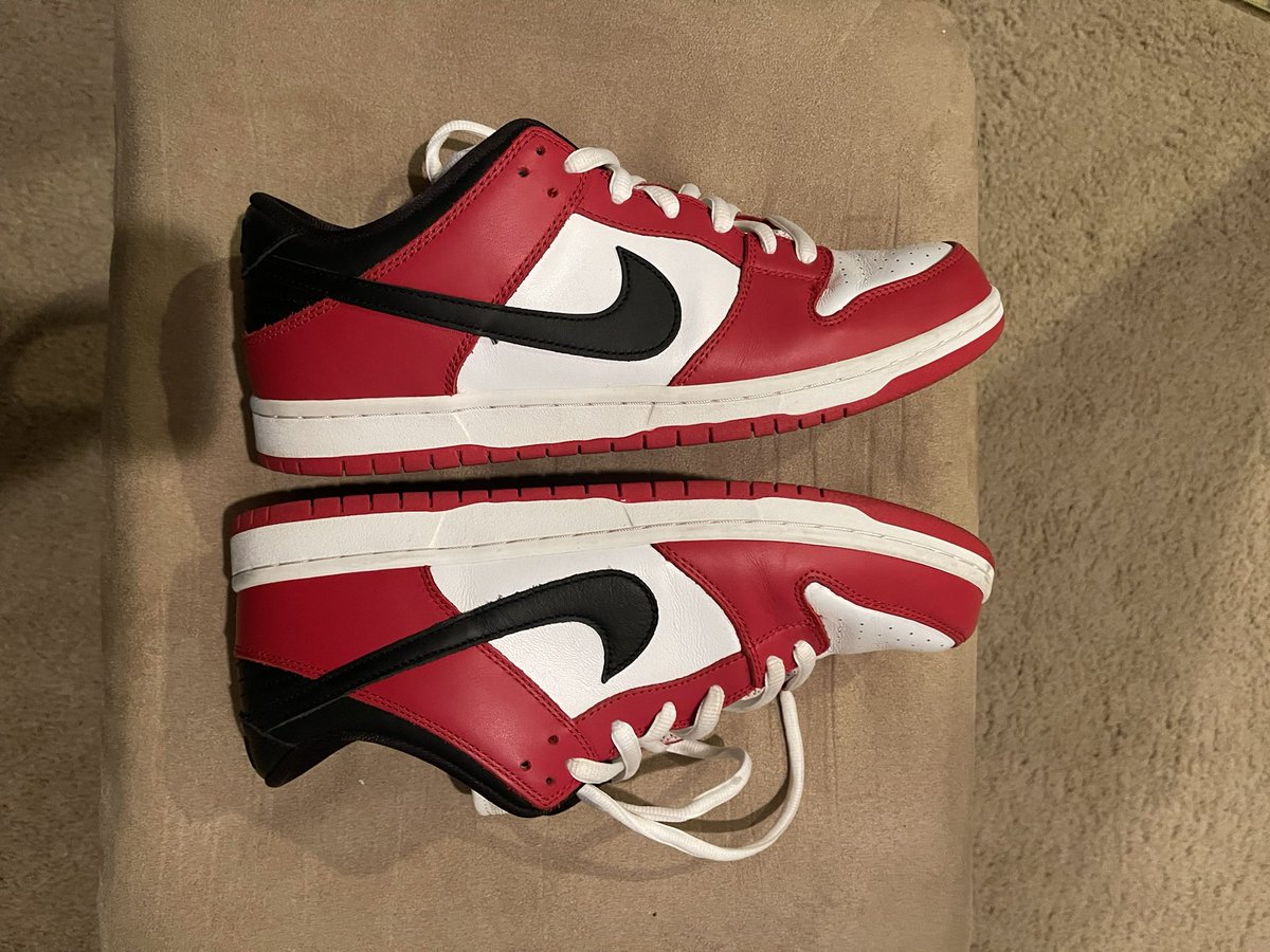 IAm2AverageJoes's tweet photo. @RetailTuesday Used, great condition. Comes with box and black laces.
$500 shipped #RetailThursday https://t.co/6uyTZaxbjL