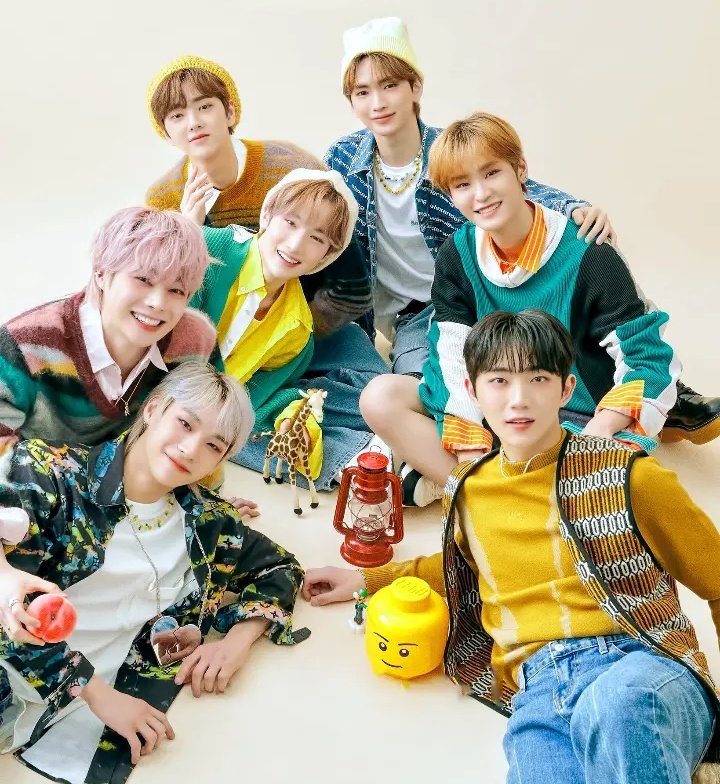 moonharu_'s tweet photo. #iEIntegration
Hola soy Moon, sigo a Tempest desde que los anunciaron así como también estuve con Hanbin desde el inicio hace casi 2 años! Quiero conocer a muchxs iE para interactuar y así
Mis bias son Hanbin, Eunchan y Lew!
A veces subo información, guías, horarios, fanarts etc. https://t.co/vvxJpMhkXF