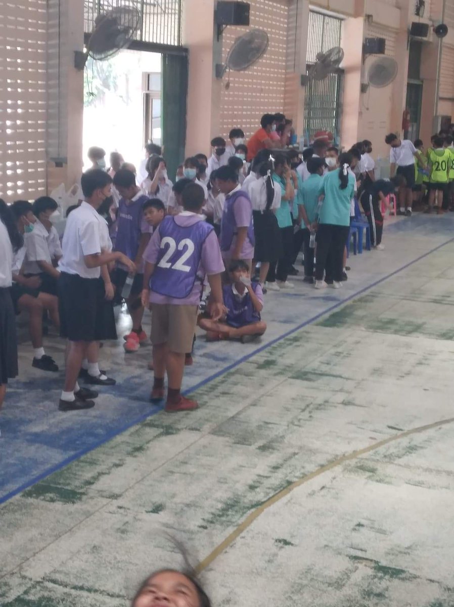 somps17145697's tweet photo. ไม่เป็นรายยแพ้ทั้งหญิง-ชาย 1-2ยังเหลือ3-6สู้ๆ https://t.co/EenX9rc2in