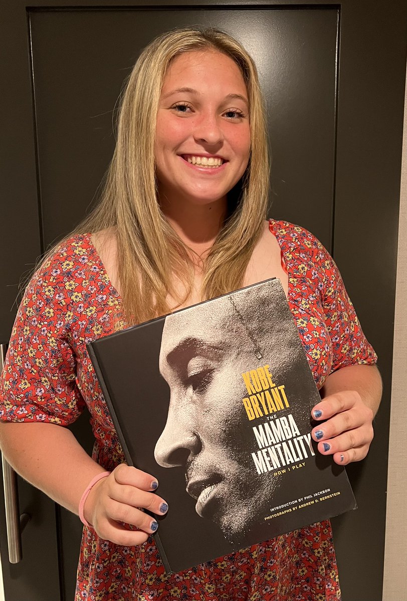 liviemiller2023's tweet photo. Excited to read this!! Let me know if you’ve read it and loved it! #themambamentality https://t.co/kEeiVXfHGy
