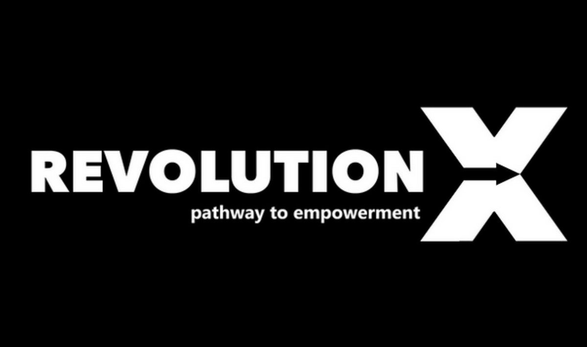 Ch1ckieKut3's tweet photo. Join US with @cryptocuuuz &amp; @CryptoTbird  tomorrow evening @ 8 PM EST for some fun and exciting UPDATES happening with #RevolutionX #RevX 
@CrimeFederal @Kimberl15154113 @SmallCaps101 @CryptoTimnation @DigitalBeastNFT @butt3rflyz00 
SET YOUR REMAINDER 🚨 
https://t.co/o5TYuy7g5X https://t.co/cTkxVi906I