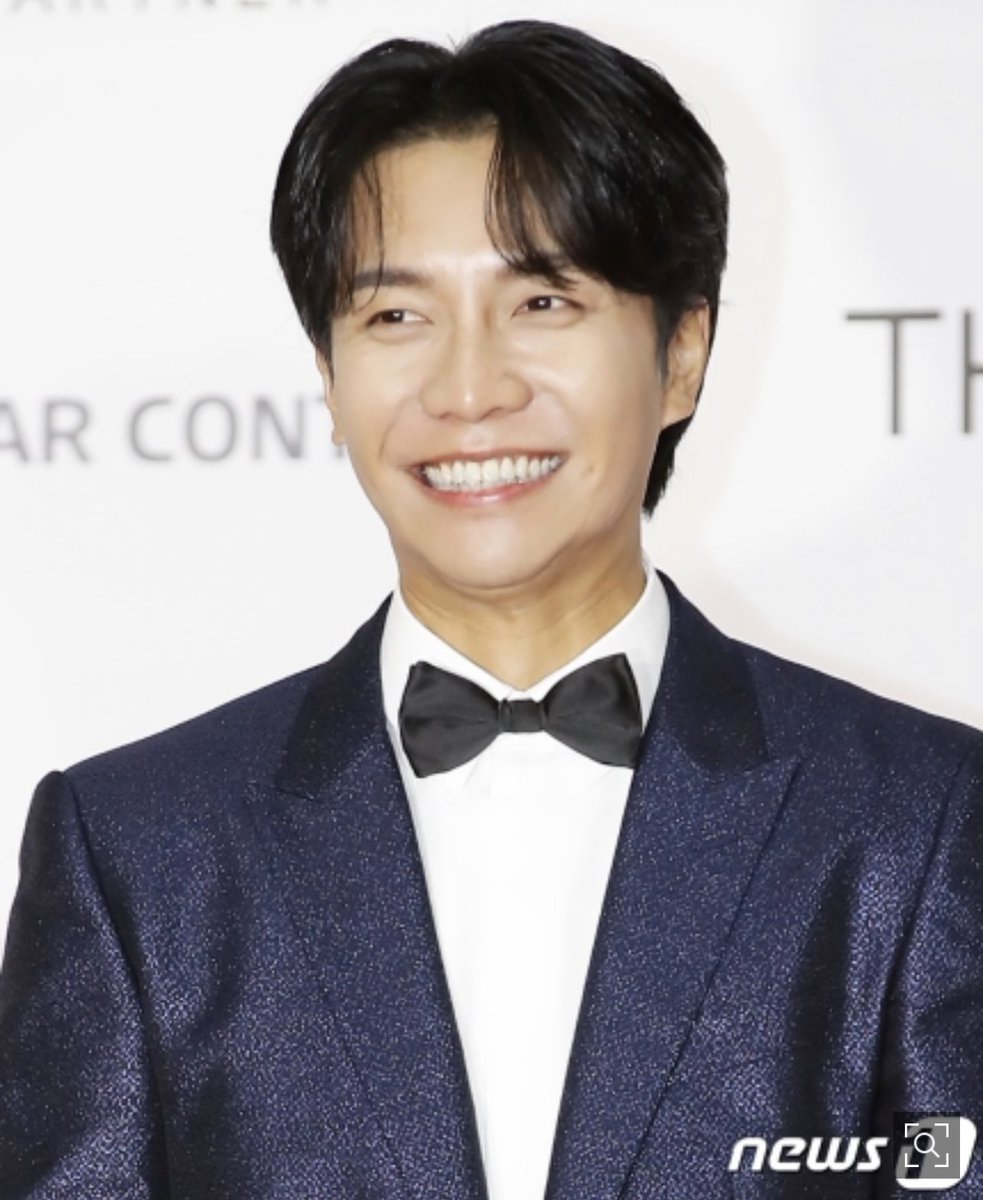 We4LSG's tweet photo. SeungGi’s new single on July1! 9d to go and I’m beyond excited!🤗🥹

“#LeeSeungGi is expected to make a comeback as a singer ahead of his appearance on KBS2’s #TheLawCafe scheduled to air in August, and show more colorful charms this summer.”
#이승기
🔗 https://t.co/xV3AxE8XTx https://t.co/8NDhS38Lrv