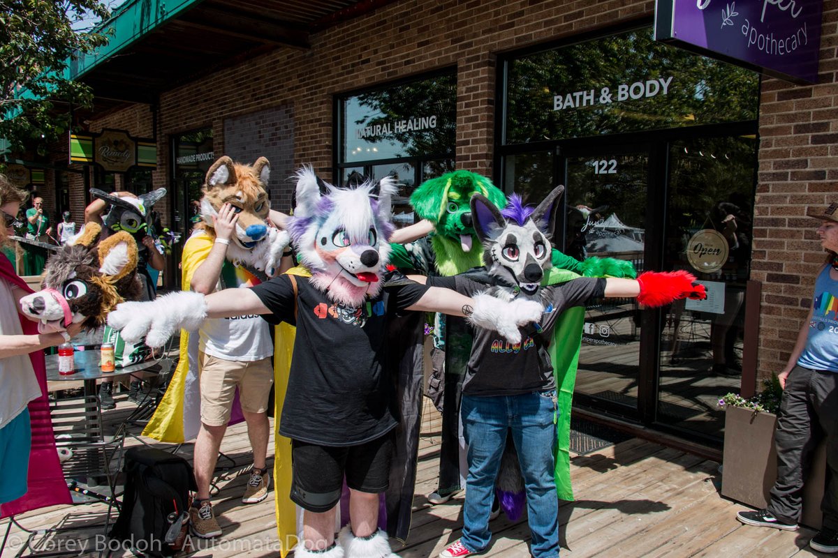 AutomataDog's tweet photo. We had a small gathering at this year's Sioux Falls #Pride! #furryfandom #SDFurs #furry More pictures here: https://t.co/BTUTekbkdJ https://t.co/d7YOQrxXrM