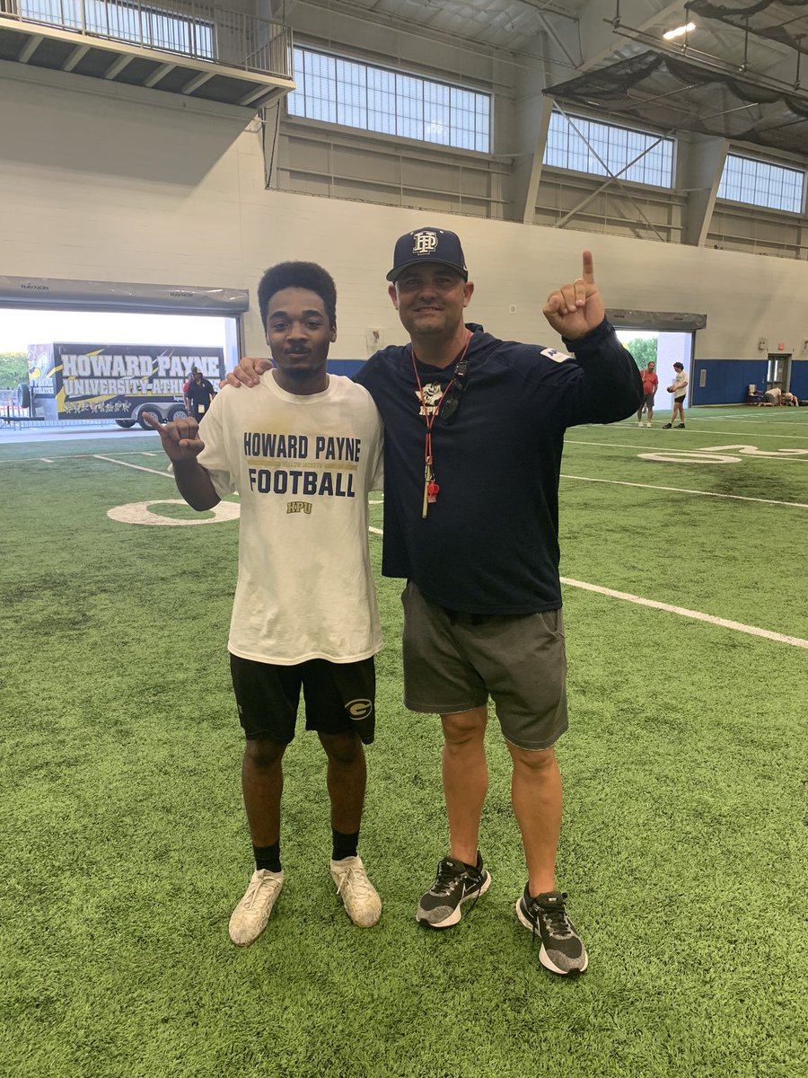 DavontaDunn's tweet photo. Thank you!! @HPUFootball for the great camp experience, had an amazing time competing. @CoachHerreraHpu @CoachBachtel @TheColonyHS @tccougars @Bgrady21 https://t.co/url4ZWuWBp
