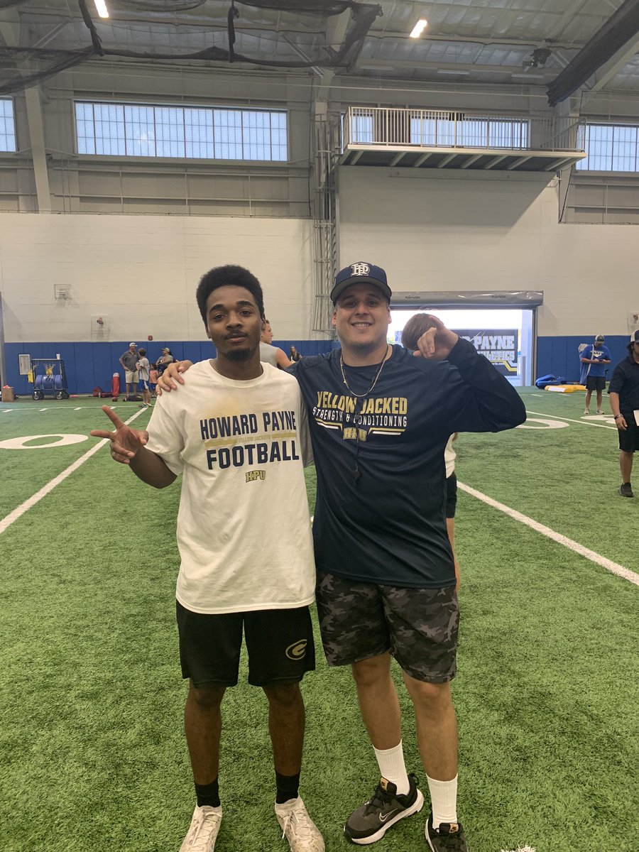 DavontaDunn's tweet photo. Thank you!! @HPUFootball for the great camp experience, had an amazing time competing. @CoachHerreraHpu @CoachBachtel @TheColonyHS @tccougars @Bgrady21 https://t.co/url4ZWuWBp