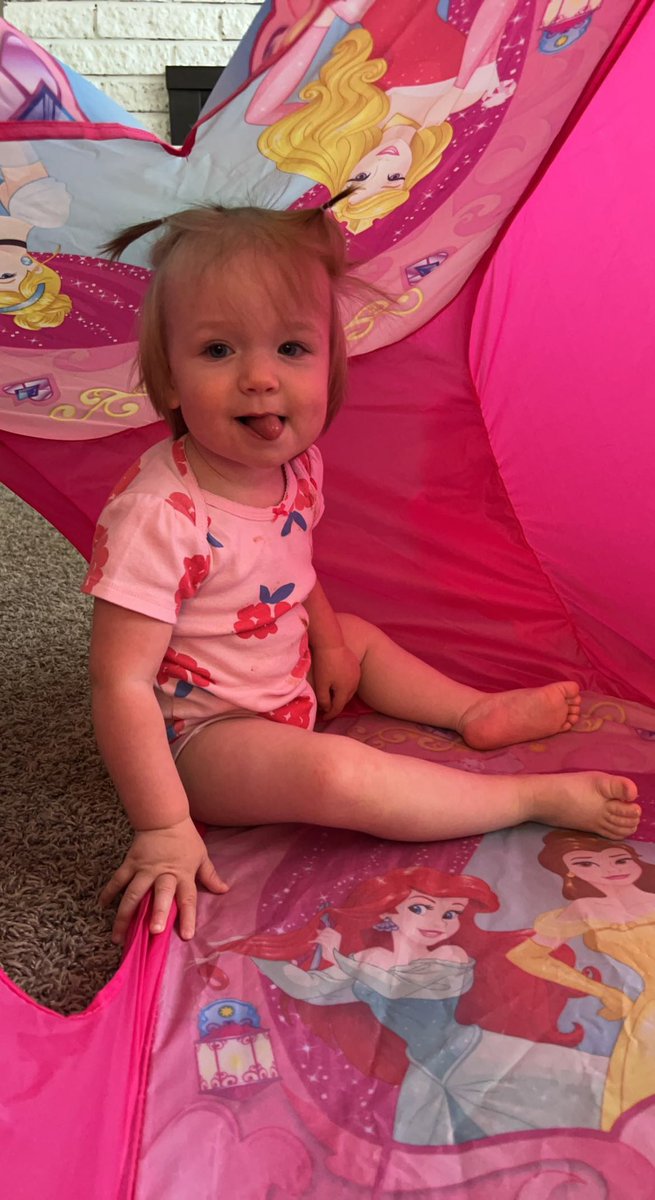 morrowslaviero's tweet photo. Sorry I haven’t been around, busy with my bestie 👩‍👧 https://t.co/XqFpEetH9E