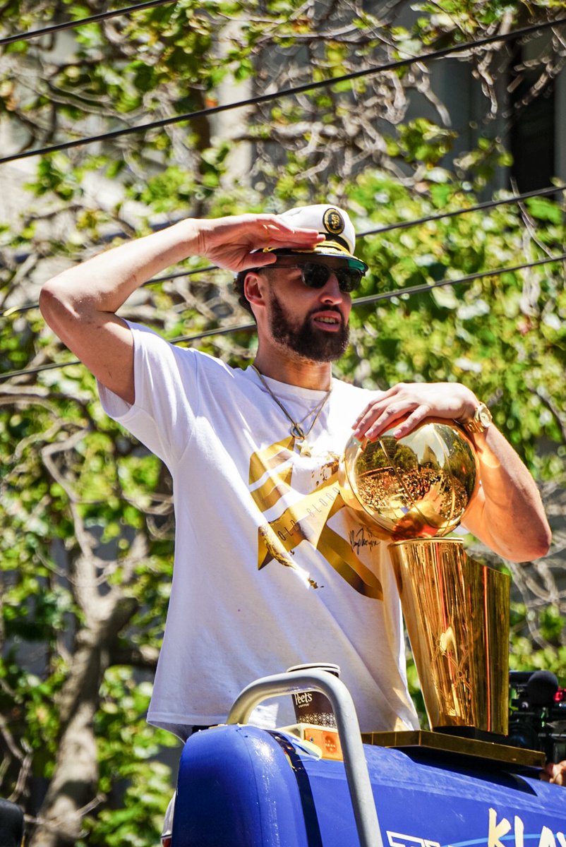LEEJendary_'s tweet photo. #WarriorsParade #Goldblooded
@KlayThompson ๐๐๐๐
#CaptainKlay #ParadeKlay https://t.co/u2VmmXEK2w