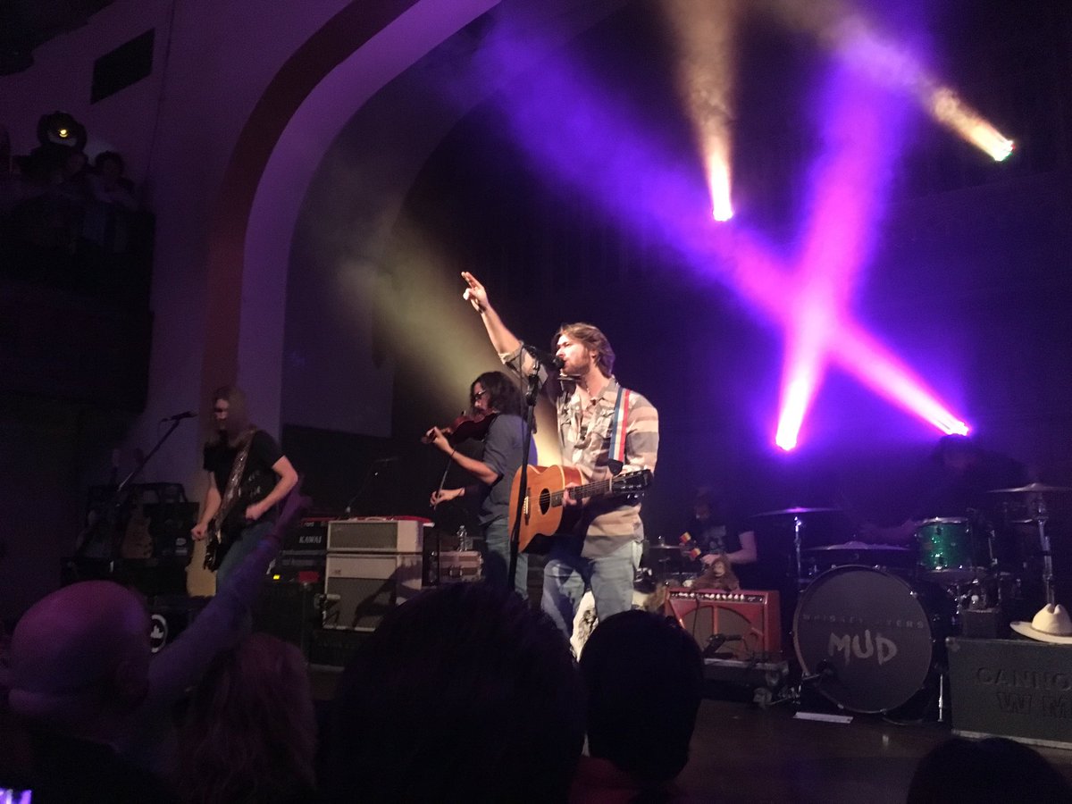 jterzo1's tweet photo. @whiskeymyers how we feeling about 2017? https://t.co/miyU4QDvhR