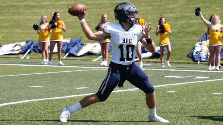 Thankful to have earned my first offer to play football <a href="/HPUFootball/">Howard Payne University Football</a>!!! 
 <a href="/Coach_Patton27/">Stoney Patton</a> <a href="/CoachBachtel/">Coach Kevin Bachtel</a> @HPUCoachBachtel <a href="/Edgewood_Ath/">Edgewood Athletics</a> <a href="/coachwillard70/">Chance Willard</a> <a href="/coachg09/">Alex</a> 🐝🐝