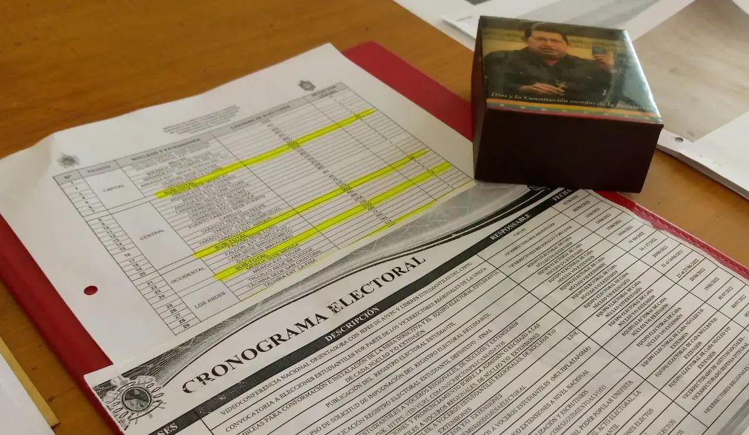 VasypcUnefa's tweet photo. 📌 #VASyPCteinforma Este martes el Coordinador General del VASyPC @jesuspenavzla, hizo seguimiento a la postulación de estudiantiles a voceros regionales, de núcleos y extensiones de la Región Capital, Central, Occidental, Los Andes, Los Llanos, Guayana, Oriental e Insular https://t.co/rRzWPAVW0r