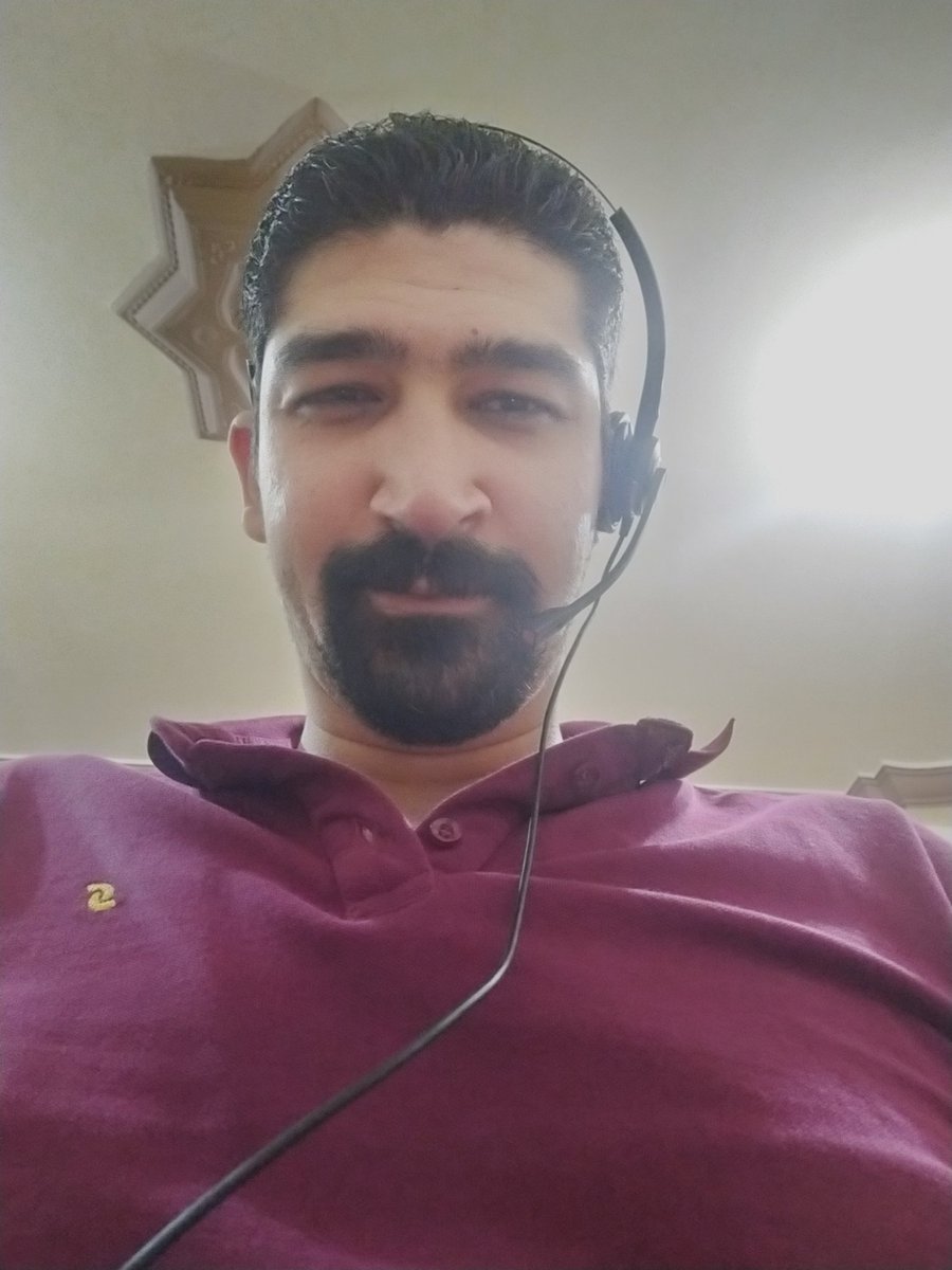 الواحد اكتر حاجه بيحبها ف شغلانتو انو مش بيتعصب ع ميتين ام حد خالص....نهاااااااااائي😅😅