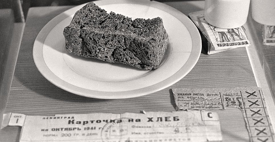 AnyafromSaintP's tweet photo. June 22, 1941.

Germany invaded the USSR 81 years ago. More than 26 millions of our people died to save the world from fascism. 

I thank my great-grandparents for the victory. I thank every single soviet soul.

We will remember this forever. https://t.co/oagqHqLYhq