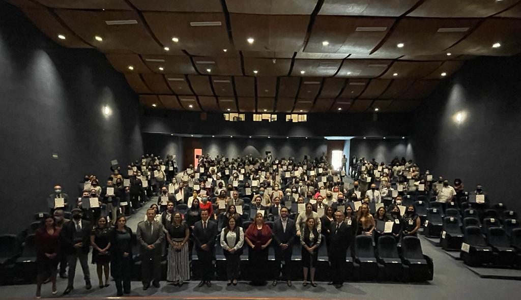 IFSESanLuis's tweet photo. ¡Auditores! 👨🏻 👩🏾
Bien Por sus Certificados de Competencia Laboral en el Estándar de Competencia,
al haber acreditado
el manejo del procesador
de hojas de cálculo digitales,
suscrito por el Consejo Nacional de Normalización y Certificación
de Competencias Laborales y la #UTSLP. https://t.co/OlaVPppZkP