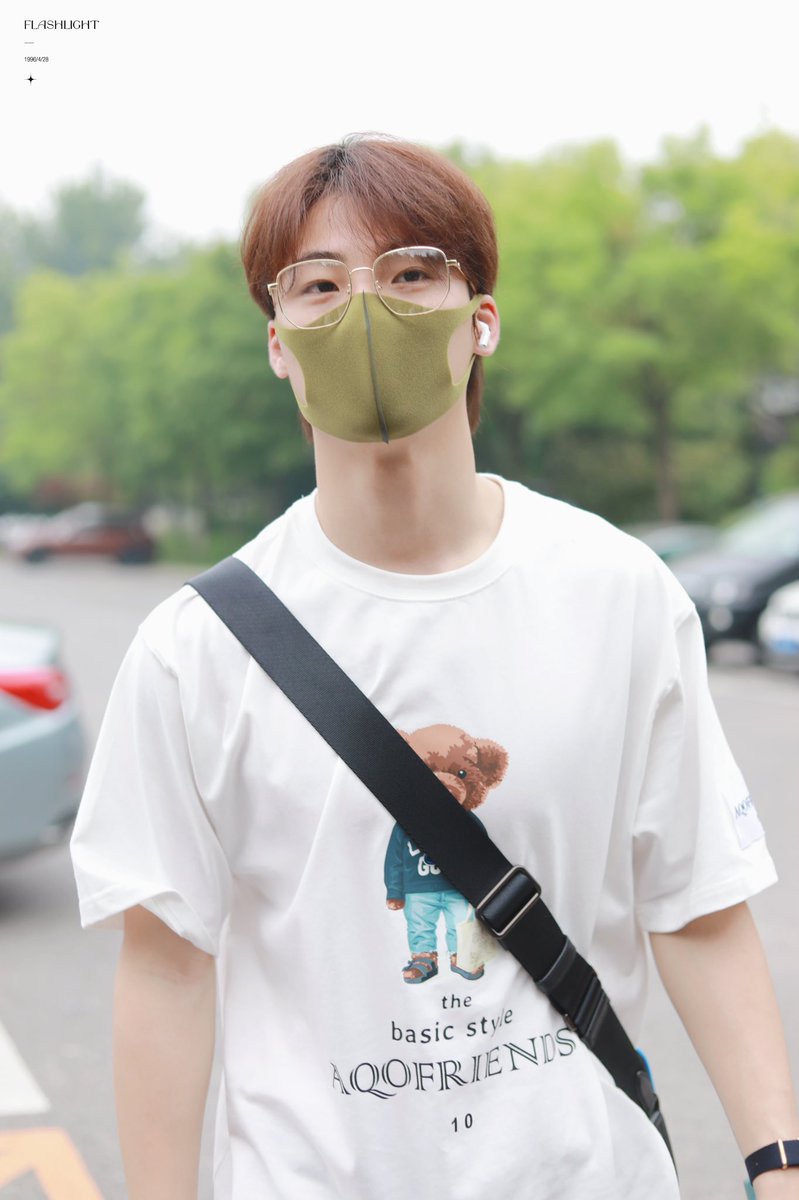 _Flashlight___'s tweet image. #YuGengyin #俞更寅 

2022/6/22

HD 4P
 
@yugengyin_0428