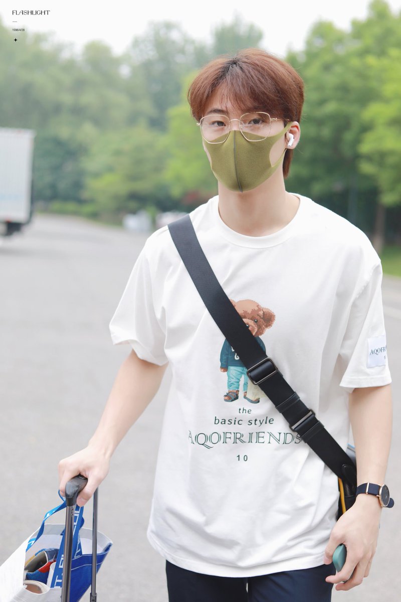 _Flashlight___'s tweet image. #YuGengyin #俞更寅 

2022/6/22

HD 4P
 
@yugengyin_0428