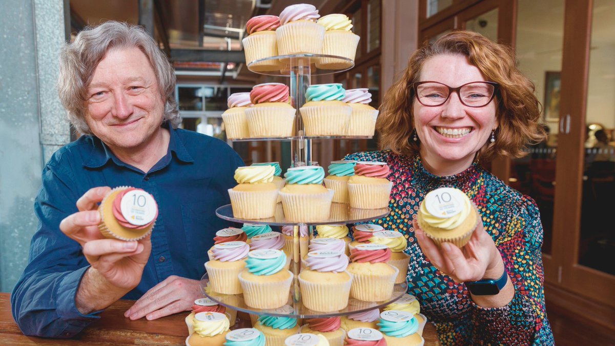 ARDC_AU's tweet photo. Sharing 'sweet' moments from our Nectar team get-together at their Tech&amp;Ops Hackathon, coincided with Nectar's 10th anniversary. So many great stories to tell when the world's first federated national cloud dedicated to research turned 10! 🎉🧁
@PaulDCoddington @carmelwalshardc https://t.co/9mlkcp6Sf9