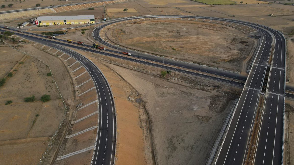 theupindex's tweet photo. BIG

PM Modi is expected to inaugurate Bundelkhand Expressway on 13 July in Jalaun

296 kms expressway was constructed in just 28 months, 6 months ahead of schedule

PM will also lay foundation of Delta Defence’s plant in Jhansi to manufacture bullets for INSAS rifles https://t.co/nPkqp4X2Be