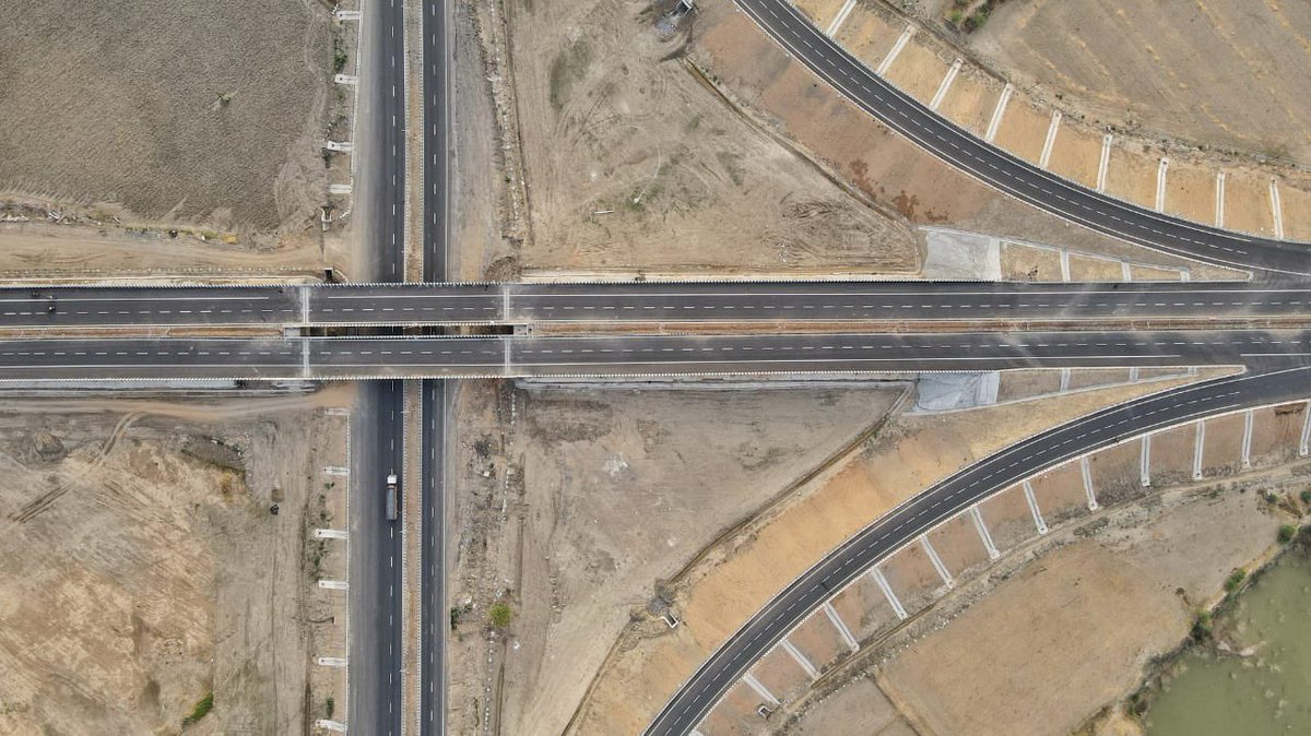 theupindex's tweet photo. BIG

PM Modi is expected to inaugurate Bundelkhand Expressway on 13 July in Jalaun

296 kms expressway was constructed in just 28 months, 6 months ahead of schedule

PM will also lay foundation of Delta Defence’s plant in Jhansi to manufacture bullets for INSAS rifles https://t.co/nPkqp4X2Be