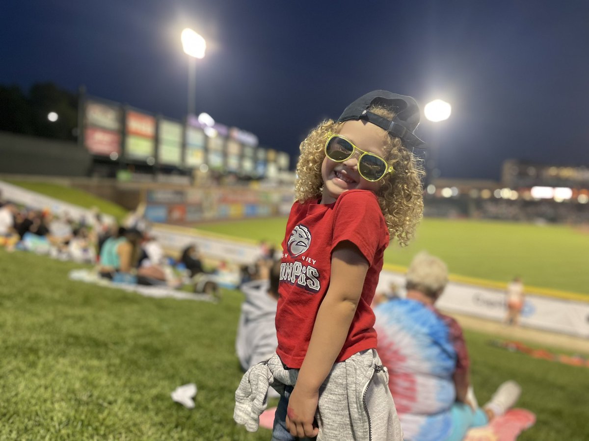 MrsWilliams_Pal's tweet photo. Tail Waggin’ Tuesdays at #ironpigs https://t.co/Z4tsTd0q1D